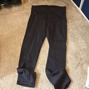 Lululemon power thru HR crop 23”